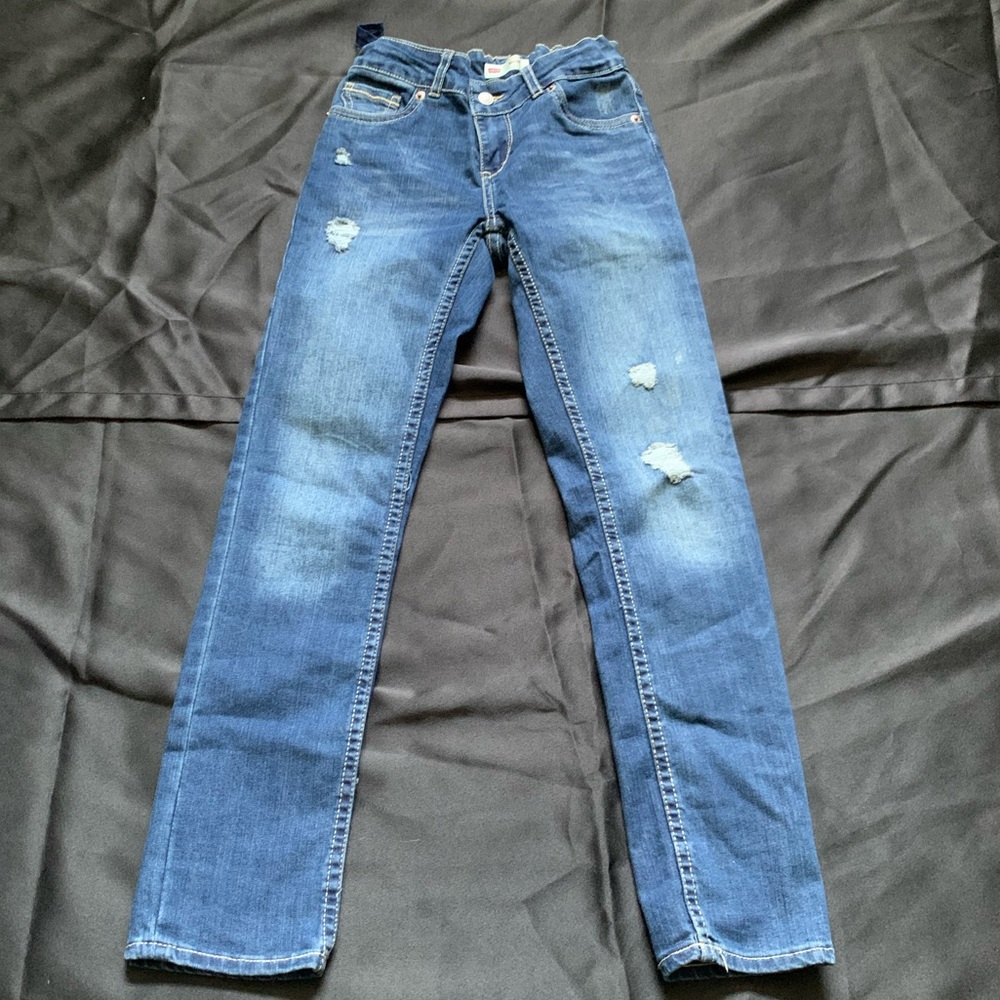 Levi ripped jeans for 8y/o boys rarely used